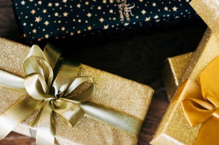Gifts  Golden Ribon