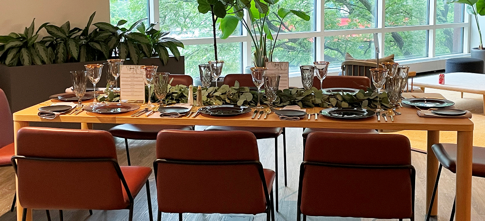 LH Hawk's Nest Dinning table
