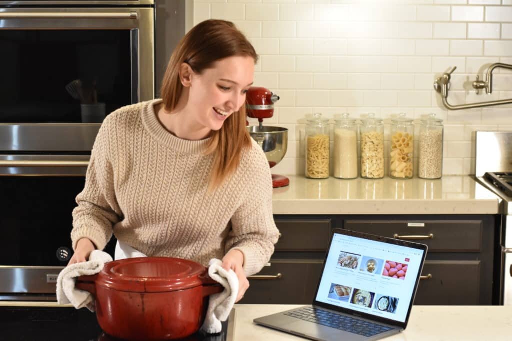 woman cookingvirtual class